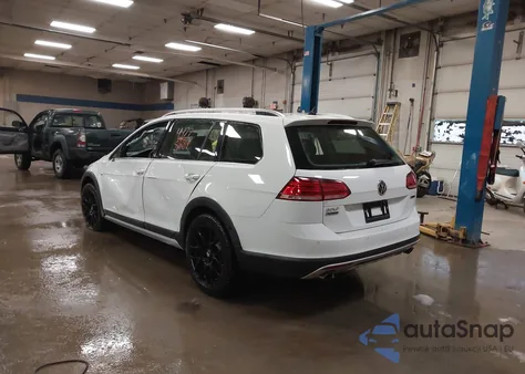 2019 Volkswagen Golf Alltrack Tsi S/Tsi Se/Tsi Sel z USA, uszkodzony, nr VIN 3VWM17AU4KM522474